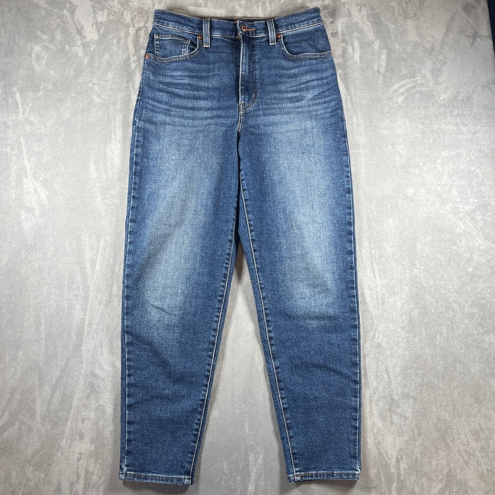 Levis High Waisted Mom Jeans Womens 30 Blue Tapered Leg Denim